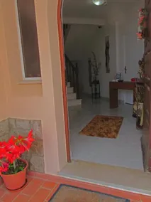 Seaview Guesthouse - Image 5
