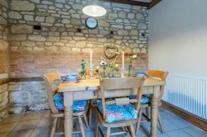 Sundial Cottage - sleeps 4 guests  in 2 bedrooms - Image 3