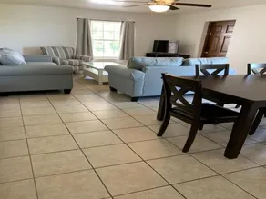 Pineda Palms Estate, 4 BR for 13 guests - Image 4