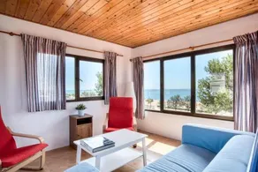 Casa familiar con jardin privado - SOLO FAMILIAS - Image 1