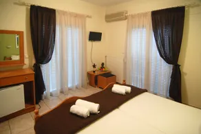 Hotel Grand Blue - Image 5