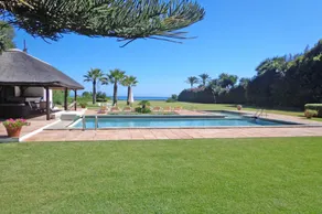 Amazing Beachfront Villa, heated pool, Marbella - Image 2