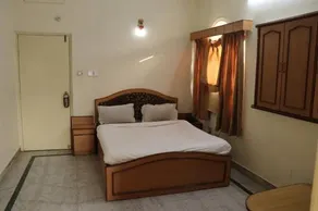 Hotel Surbhi Palace - Image 4