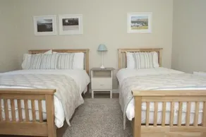 Bunlin Bay House - Image 2