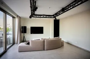 KAOZ Highstreet The Luxury Loft - Image 2