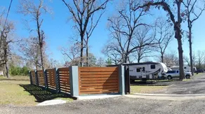 Serene Pinehurst Camper - Sleeps 2 - Pet Friendly - Image 4
