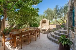 Villa Vultana with heated pool 4 bedrooms 3.5 bathrooms 10 persons max - Image 4