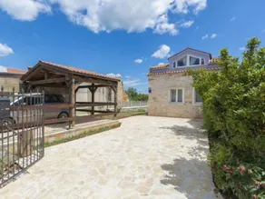 House Marcana 1156 - Image 2