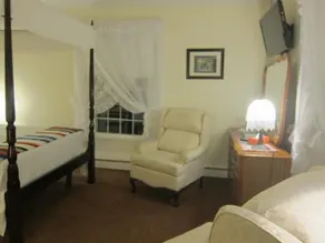 Summer's Country Inn - Image 5