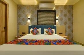 FabHotel Clive Regency Lovelock - Image 2