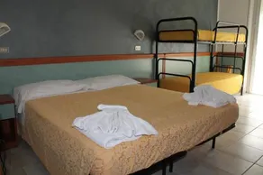 Hotel Costanza - Image 2