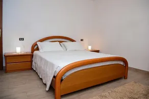 Ca Bearly in Nesso With 1 Bedrooms and 1 Bathrooms - Image 4