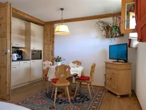 Apartment Chesa Sur Puoz in Samedan - 4 Persons, 2 Bedrooms - Image 2