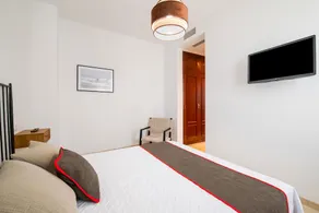 Apartamentos Santiago by OYO Rooms - Image 5