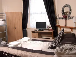 The Shepperton - Image 3