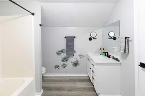 Renovated 4-Bedroom Home In Ohio Wine Country - Image 2