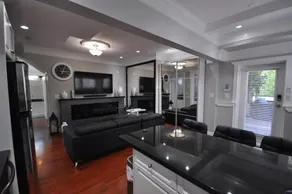 New Luxury Living Kingsway 2 Bedroom Suite - 3 King Size Beds - Image 5