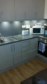 4b Wentworth Street Apartment - Image 4