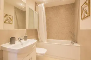 Skyline - Serviced Apartments Stevenage - Image 3