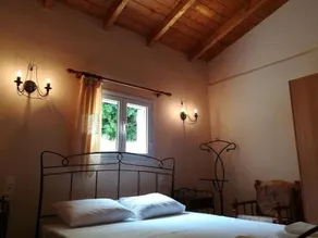 Plataniotissa Mansion - Image 2
