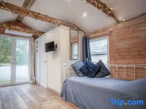 The Pod - 1 Bedroom - Freshwest Beach Retreat - Image 1