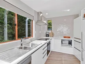Lakeview House - Taupo Holiday Home - Image 5