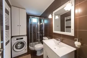 Summit Guest House - Image 3