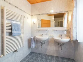 Cozy Chalet with Sauna in Großarl - Image 5
