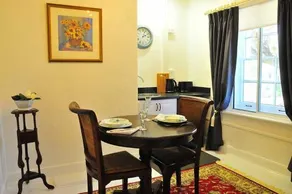 Ornee Cottage Bed & Breakfast - Image 2