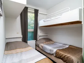 Beautiful chalet with sauna and right on the water - Image 3