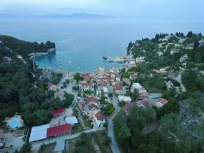 Evi's Maisonette - Image 5