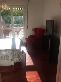 Apartamento con Jardin - Image 5
