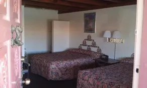 Coral Motel - Image 2