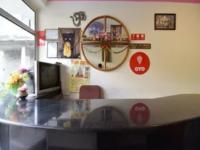 Hotel Kartik by OYO Rooms - Image 3