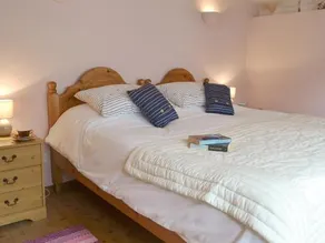 Copingers Cottage - Image 5