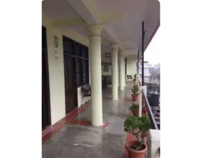 Best Priced Hotel Near Mall road - Image 3