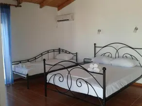 Lisa's Place - Image 2