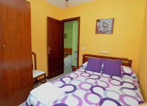 103566 Apartment in Isla - Image 2