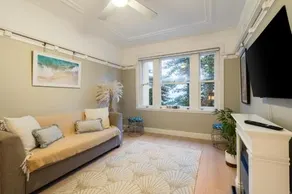 Best location in Manly Harbour view - Image 3