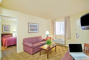 Crossland Economy Studios Las Vegas Boulder Highway - Image 3