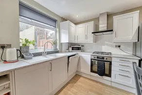 Host Stay Loughborough Road House - Image 2