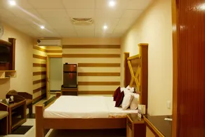 Hotel Crown Hyderabad - Image 5
