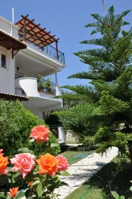 Efi & Zoi Apartments - Image 4