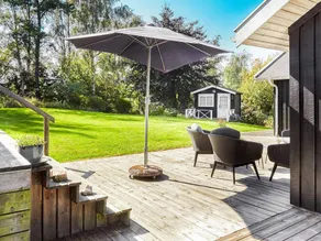8 person feriebolig i Nykøbing Sj - Image 4