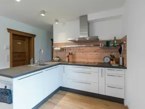 Spacious Apartment near Ski Area in Niedernsill - Image 4