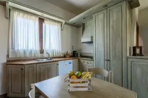 Niriides Apartments - Image 4