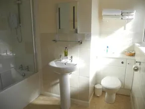 Ambleside Lodge - Image 5