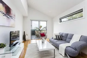 Complete Host Richmond Townhouse Collection - Image 5