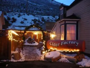 Edith Palmer's Country Inn, Historical Bed & Breakfast - Image 1