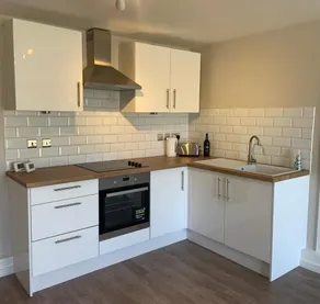 1-bed - Sleeps 2 - Pet Friendly w Parking - Image 4